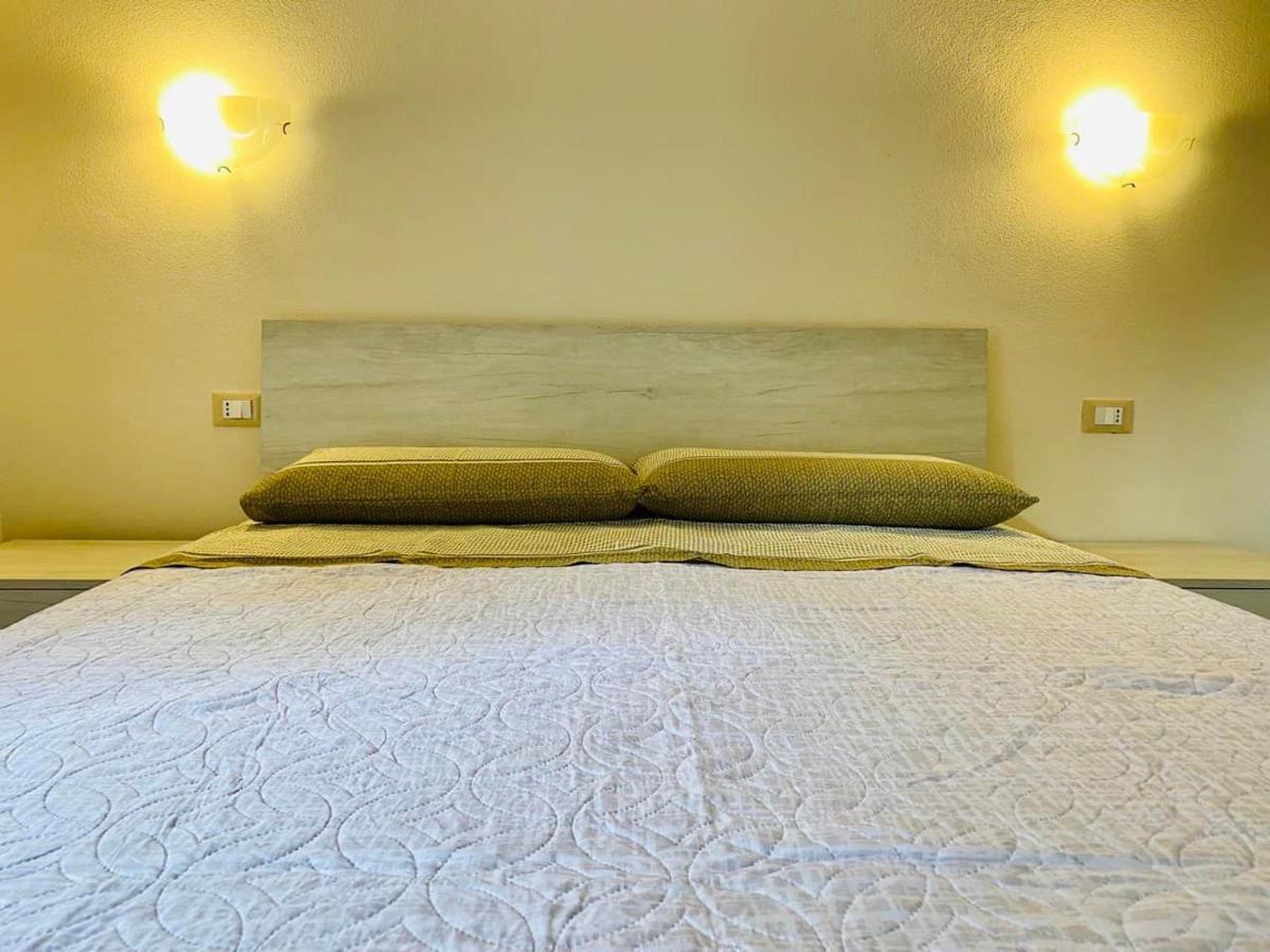 Nuova Residenza Dei 7 Pini A Pochi Passi Dal Mare Διαμέρισμα Porto Pino Εξωτερικό φωτογραφία