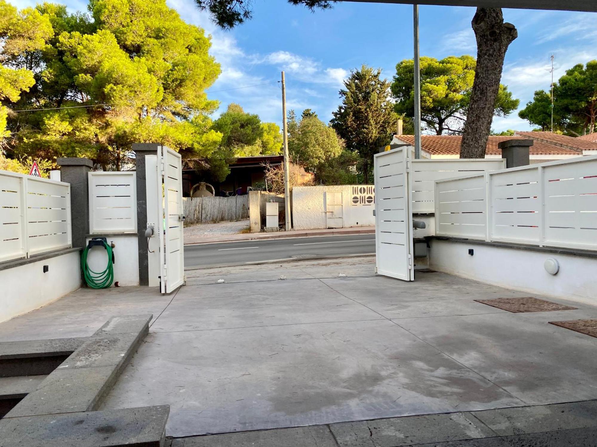 Nuova Residenza Dei 7 Pini A Pochi Passi Dal Mare Διαμέρισμα Porto Pino Εξωτερικό φωτογραφία